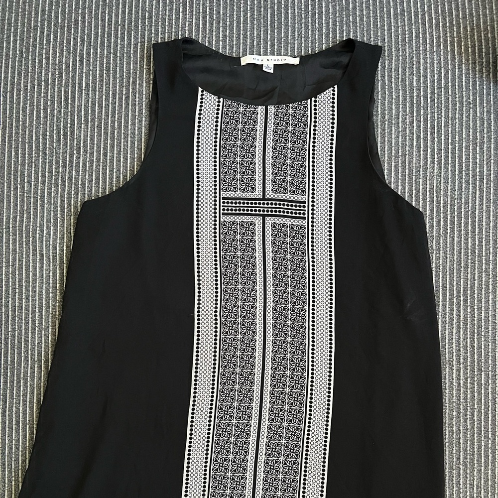 MAX STUDIO black & white womans summer sleeveless dress